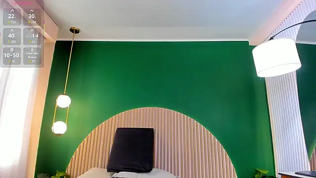 halleylorens online show from June 21, 1:13 pm