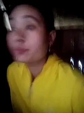 Snapshot of Ruaiuoi chatting on April 2, 1:47 am Ruaiuoi online show from April 2, 1:47 am
