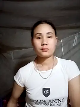 Snapshot of Ruaiuoi chatting on April 4, 12:57 pm Ruaiuoi online show from April 4, 12:57 pm