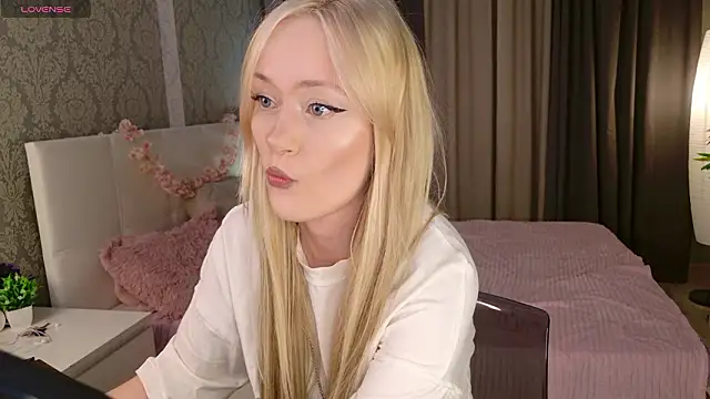 HeyMonkey  online show from March 6, 5:09 pm