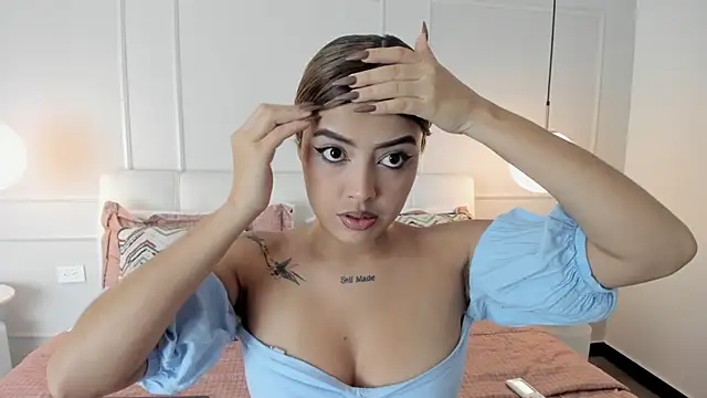 ArianaSilva  online show from November 3, 11:44 am