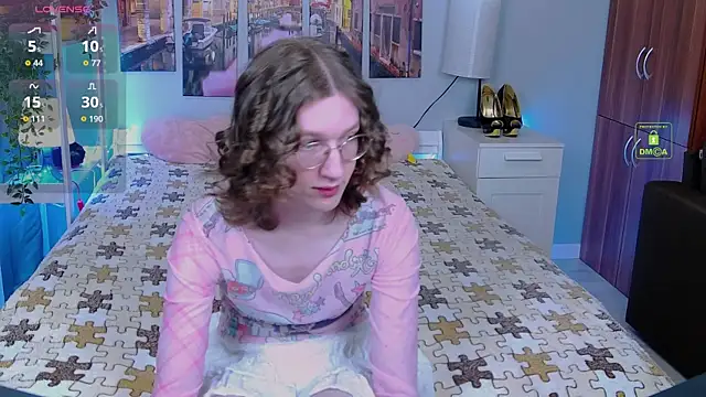 Snapshot of Masuzy chatting on April 4, 10:57 am Masuzy online show from April 4, 10:57 am