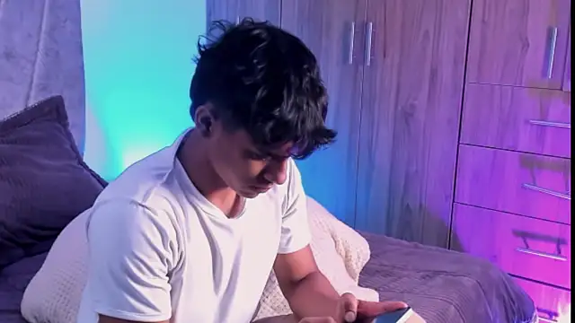 ZYZZ1312 online show from October 14, 6:09 pm