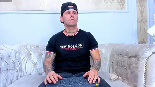 Snapshot of Scott_Clark chatting on December 2, 11:04 am Scott Clark online show from December 2, 11:04 am