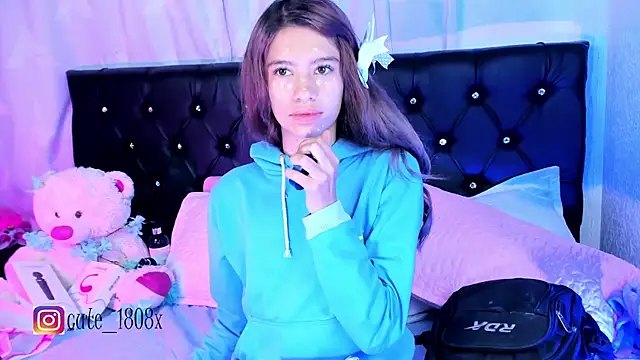 Sofiia cute  online show from November 18, 3:34 am