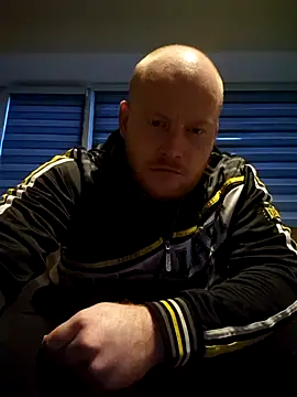 svenni2525 online show from October 29, 4:20 pm