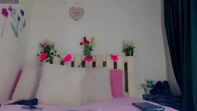 Eemily - online show from November 2, 5:43 am