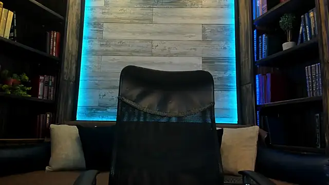 Donovan Desmond online show from September 24, 8:56 pm