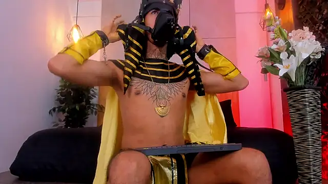 Donovan Desmond online show from October 31, 7:53 am