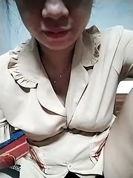 Snapshot of Mie_rose chatting on September 24, 2:31 pm Mie rose online show from September 24, 2:31 pm