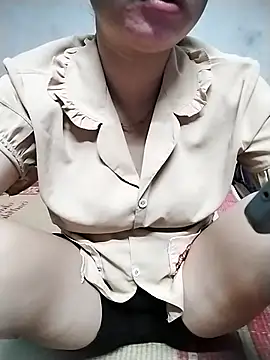 Snapshot of Mie_rose chatting on September 27, 2:11 pm Mie rose online show from September 27, 2:11 pm