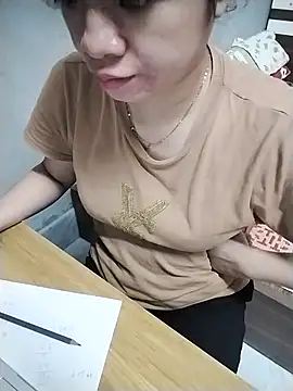 Snapshot of Mie_rose chatting on October 1, 2:17 am Mie rose online show from October 1, 2:17 am