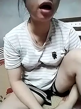 Snapshot of Mie_rose chatting on October 3, 1:52 pm Mie rose online show from October 3, 1:52 pm