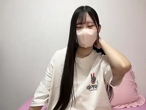 Snapshot of noa_uxu chatting on October 14, 10:05 am noa uxu online show from October 14, 10:05 am