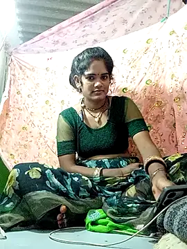 Snapshot of Kiran12xxx chatting on October 14, 3:07 am Kiran12xxx online show from October 14, 3:07 am