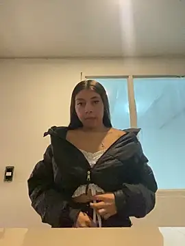 Sara-cooper2 online show from February 18, 8:27 pm