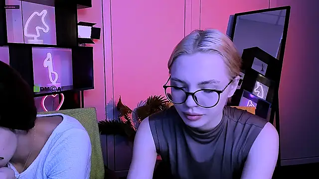 rose style online show from November 11, 5:51 am