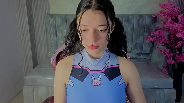 valkiria ardent s online show from June 30, 1:12 pm
