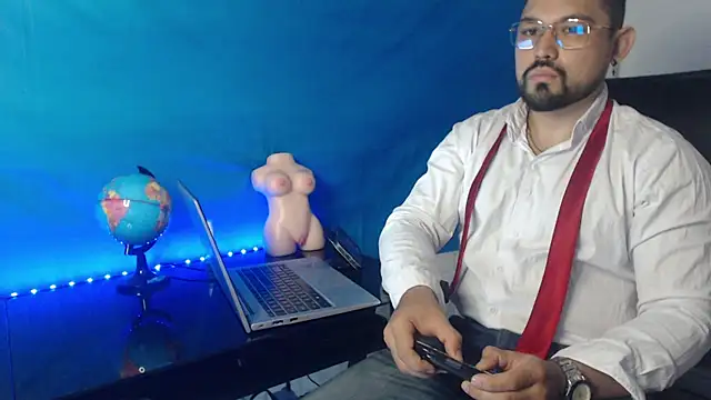 Snapshot of Felipe_Quiroz1 chatting on September 15, 12:27 pm Felipe Quiroz1 online show from September 15, 12:27 pm