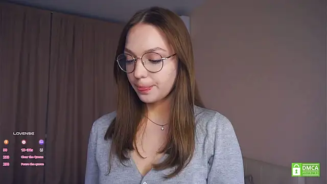 NguyetHankey online show from September 19, 3:34 pm