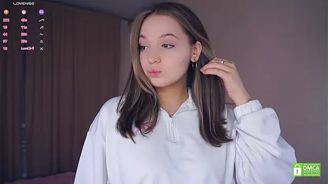 NguyetHankey online show from October 2, 3:30 pm