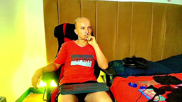 DaddyPoweer online show from September 13, 11:15 pm