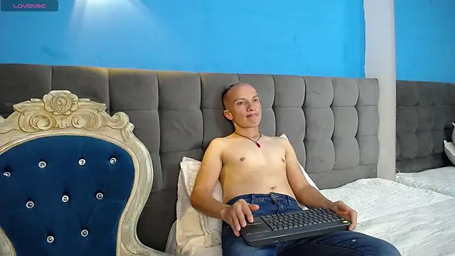 DaddyPoweer online show from October 28, 8:00 pm