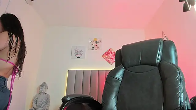 Snapshot of Katia_gh chatting on November 27, 11:45 am Katia gh online show from November 27, 11:45 am