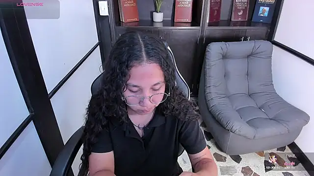 Noahsmitth  online show from September 26, 5:11 am