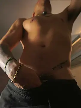 AlphaMasterXxx online show from June 4, 2:39 am