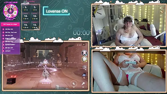 Snapshot of ithuriella chatting on October 14, 2:56 am ithuriella online show from October 14, 2:56 am