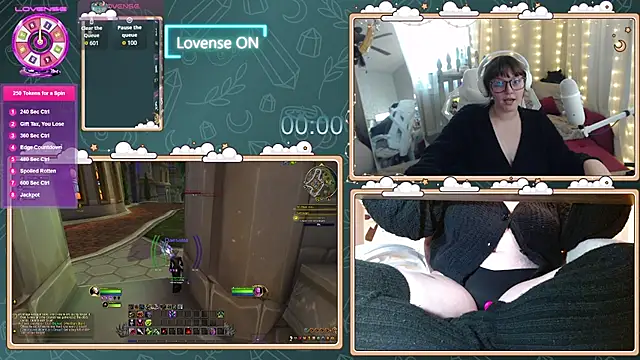 Snapshot of ithuriella chatting on October 15, 2:28 pm ithuriella online show from October 15, 2:28 pm