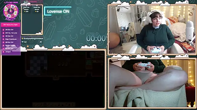 Snapshot of ithuriella chatting on October 21, 2:23 am ithuriella online show from October 21, 2:23 am