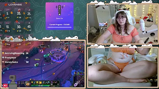 Snapshot of ithuriella chatting on November 9, 2:10 am ithuriella online show from November 9, 2:10 am