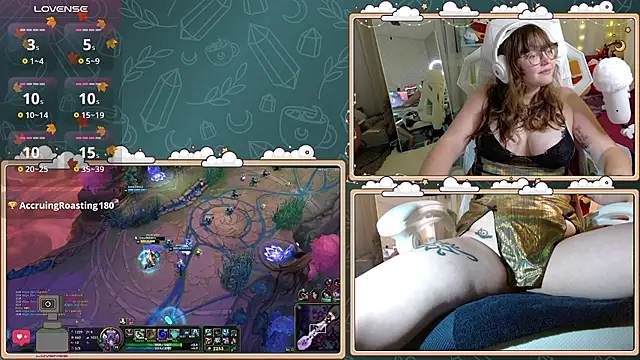 Snapshot of ithuriella chatting on November 18, 4:17 am ithuriella online show from November 18, 4:17 am