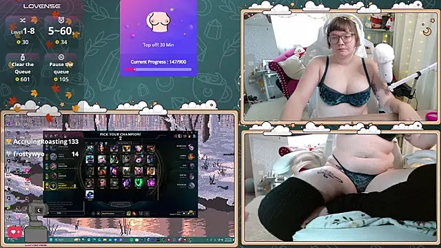 Snapshot of ithuriella chatting on December 1, 4:12 pm ithuriella online show from December 1, 4:12 pm