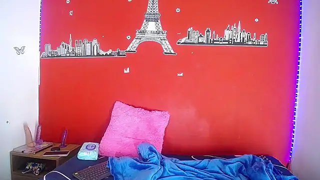 Snapshot of mikaela303av chatting on December 2, 4:40 am mikaela303av online show from December 2, 4:40 am