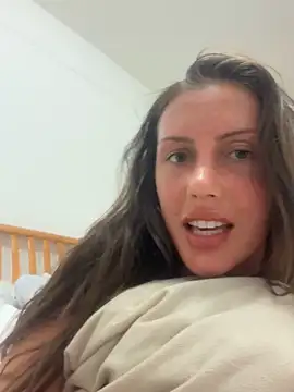 MilaRenee online show from October 30, 8:20 pm