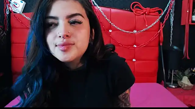 Snapshot of MaviceMur chatting on November 28, 12:02 am MaviceMur online show from November 28, 12:02 am