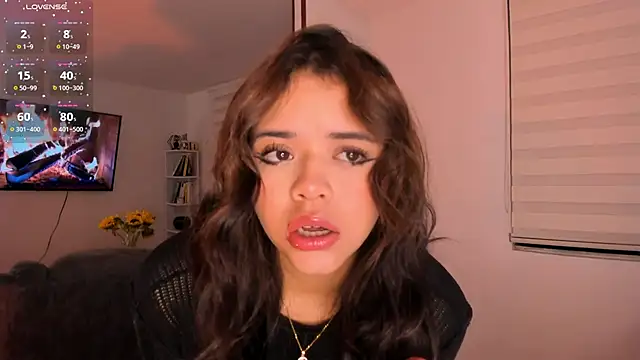 Snapshot of NikaVelvet1 chatting on November 24, 11:37 pm NikaVelvet1 online show from November 24, 11:37 pm