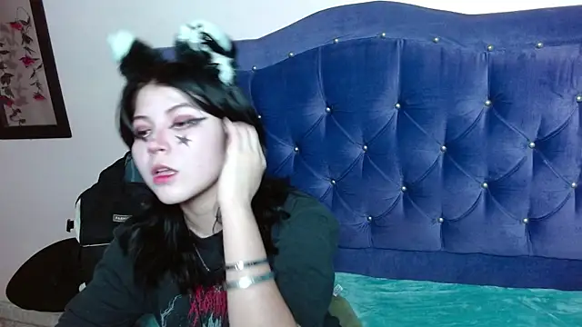 Ginebra Sensual online show from October 18, 1:01 pm