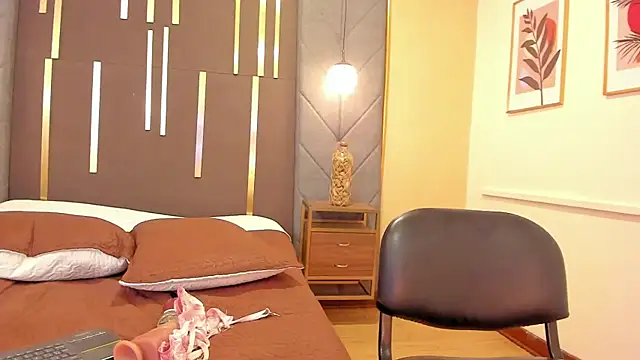 Snapshot of OliviGrace chatting on September 19, 11:27 pm OliviGrace online show from September 19, 11:27 pm