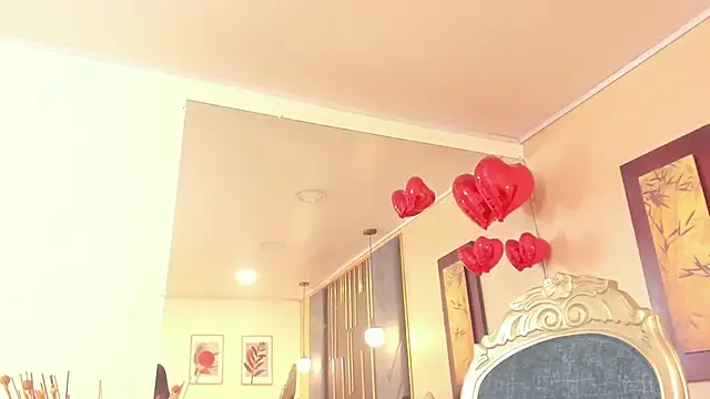 Snapshot of OliviGrace chatting on October 5, 1:15 am OliviGrace online show from October 5, 1:15 am