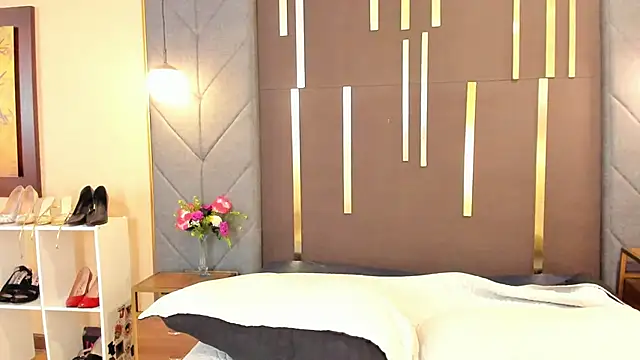 Snapshot of OliviGrace chatting on October 29, 10:33 pm OliviGrace online show from October 29, 10:33 pm