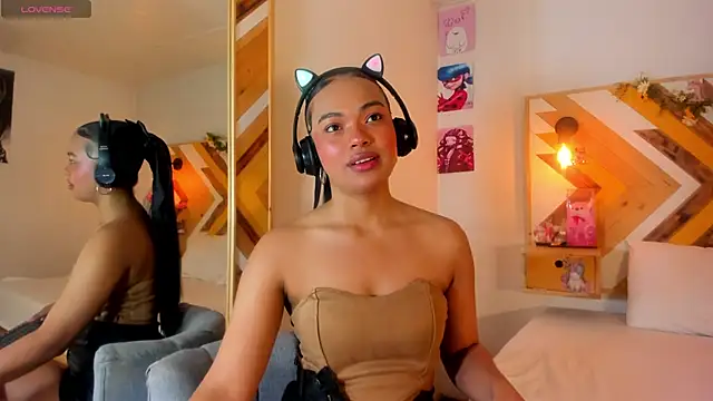 SoleneFontaine online show from October 14, 11:55 am