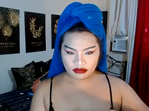 Snapshot of TSbrianaHugeCock chatting on November 20, 6:13 am TSbrianaHugeCock online show from November 20, 6:13 am