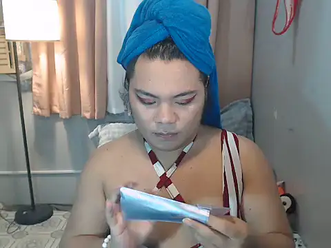 TSbrianaHugeCock online show from June 27, 7:24 am