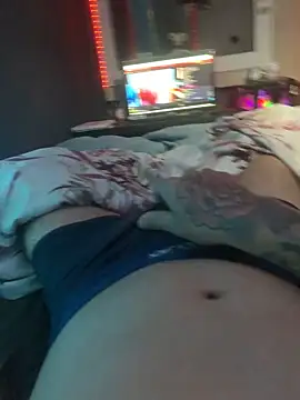 Snapshot of o-theus chatting on November 7, 12:38 pm o-theus online show from November 7, 12:38 pm