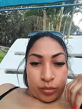 Snapshot of katerinth chatting on February 11, 6:46 pm katerinth online show from February 11, 6:46 pm