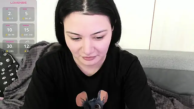 Snapshot of Dark_Moni chatting on June 27, 3:44 am Dark Moni online show from June 27, 3:44 am